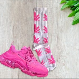 Pot Leaf 420 Novelty Socks - White Hot pink